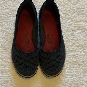 Clarks Women's Navy and Red Flats